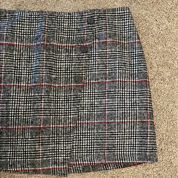 Plaid Button-Front Skirt large - Picture 2 of 7